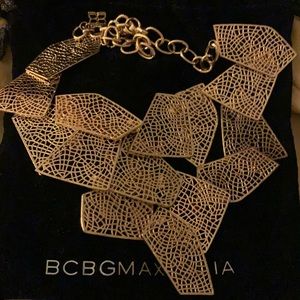 BCBG gold plate necklace